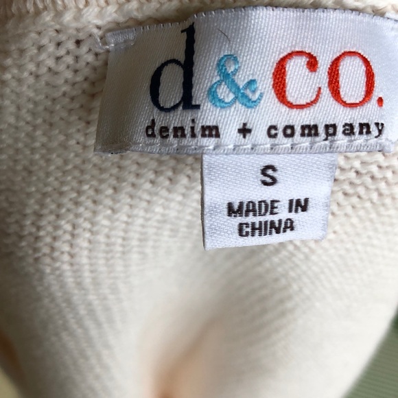 D&Co. Denim & Co. white cable knit cardigan/single button down sweater. - Picture 5 of 6